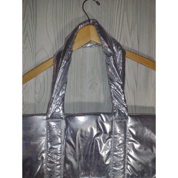 Bath and Body Works Tote Bag Puffy Puffer SILVER SHINY Carry All 2024 NWT $130 - Picture 5 of 9